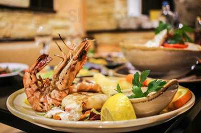 Café Und Restaurant Tomic