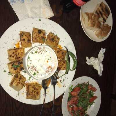 Bardak Shisha Café & Restaurant