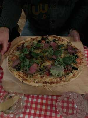 Ampulle Bar & Speisecafe