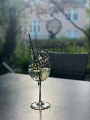 Albrechts Casino Am Staden