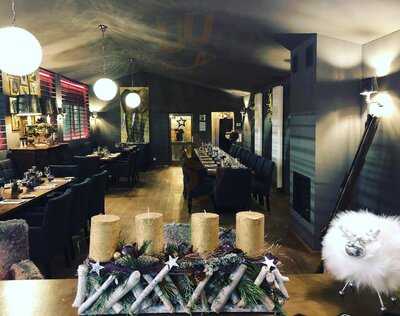 Nikita Bar & Restaurant