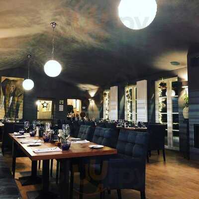 Nikita Bar & Restaurant