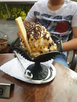 Eis Café La Perla
