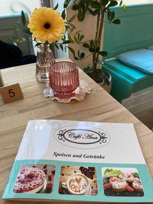 Cafe Ana