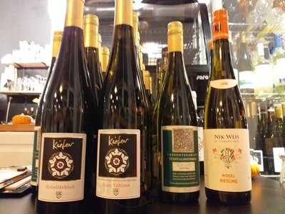 Cin Cin - Cafe Bistro Weinbar