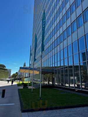 Phoenix Restaurant & Weinbar