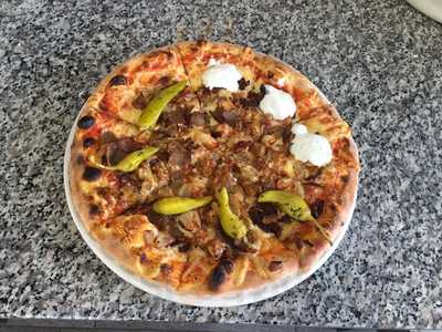 Madonna's Pizza-express