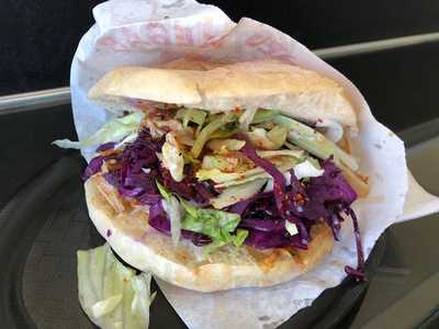 Madonna's Pizza-express