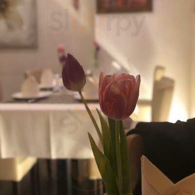 Thara Thai Restaurant