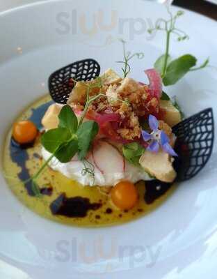 Konrad's Restaurant & Bar