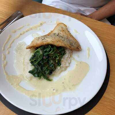 5th Avenue Restaurant