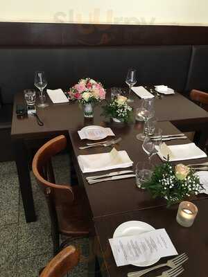 Parlin Essen & Weinbar