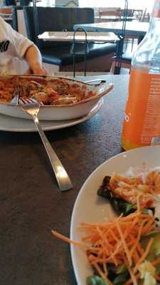 Dinea Restaurant & Café