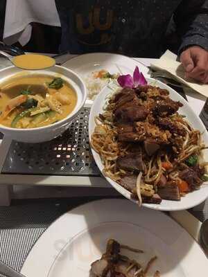 3 Naree Thai Cuisine