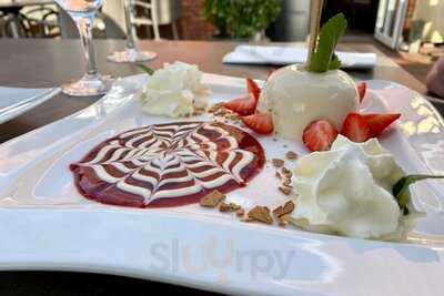 Fischereihafen Restaurant & Fischereihafen Lloyd´s