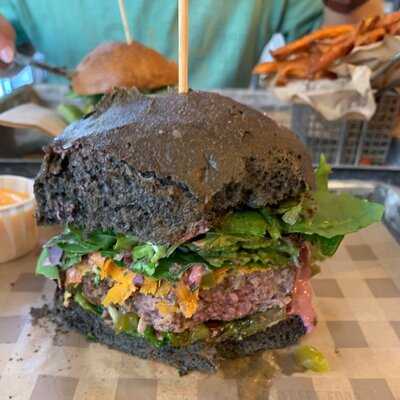 Fritz Mitte Neugasse