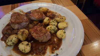 Borowski Café, Bar Und Restaurant