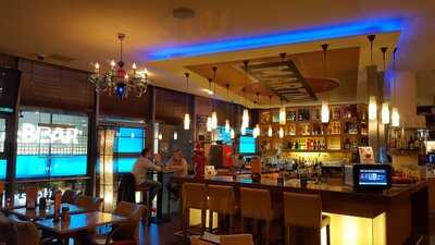 Borowski Café, Bar Und Restaurant