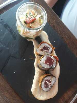 Reinhardt's Restaurant & Weinbar