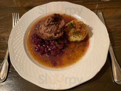 Reinhardt's Restaurant & Weinbar