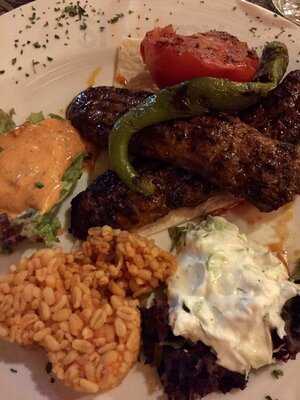 Fasil Restaurant Bar Lounge