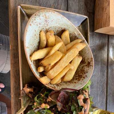 Hans Im GlÜck Burgergrill & Bar