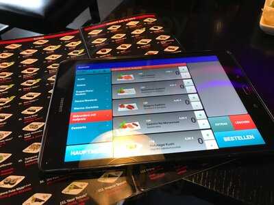 Yumini Sushi & Grill