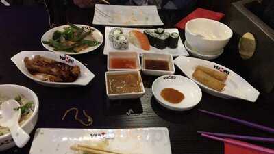 Yumini Sushi & Grill