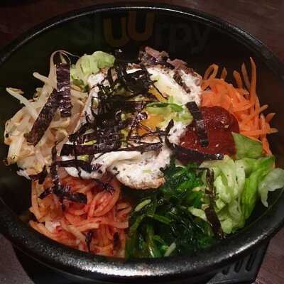 Kumsujung Sushi & Korean Food