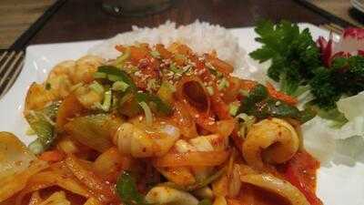 Kumsujung Sushi & Korean Food