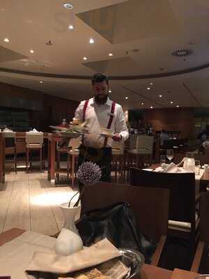 Restaurant Max Im Hilton Hotel Düsseldorf