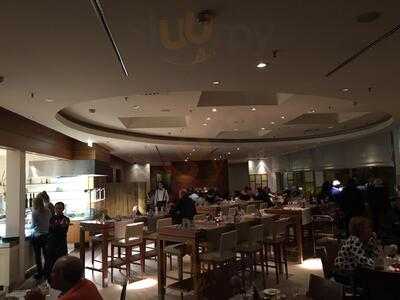 Restaurant Max Im Hilton Hotel Düsseldorf