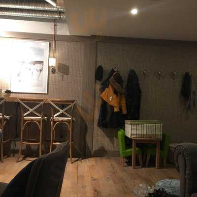 Photo 4