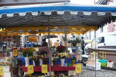 Café Kornhaus At Münsterplatz