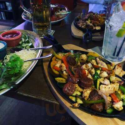 Tanito's - Casa Mexicana