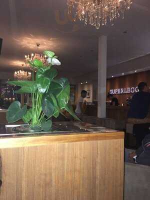 Superleggera Espresso Bar