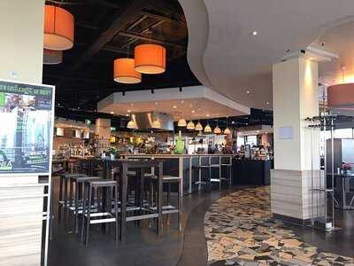 Dinea Restaurant & Café