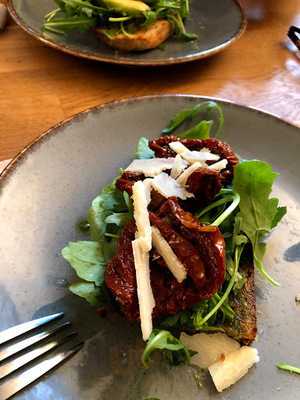 Redlinger's Deli&café