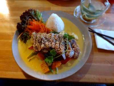 Nón Café Et Cuisine