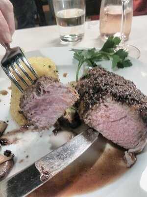 Johann Restaurant Und Cafe