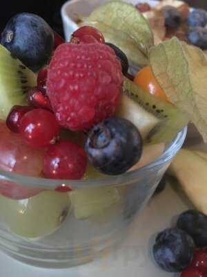 Fama - Café & Bücher