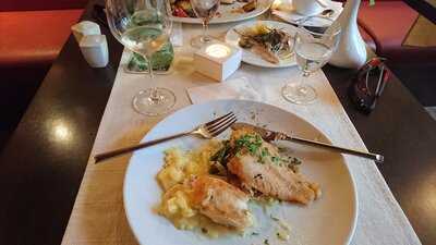 Hiddenseer Hafenkneipe