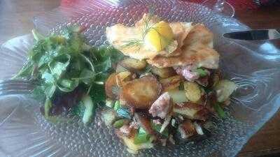 Hiddenseer Hafenkneipe