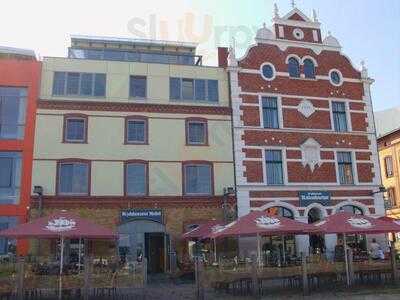 Hiddenseer Hafenkneipe