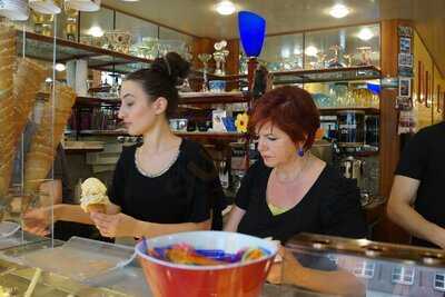 Eiscafe Claudio Eisdiele Ratingen