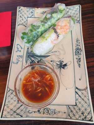 Restaurant Ngoc Tan Tai Chi Bay