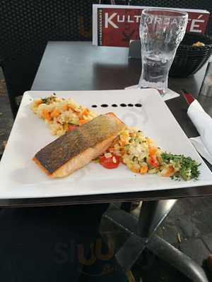 Cafe Bistro Leonardo