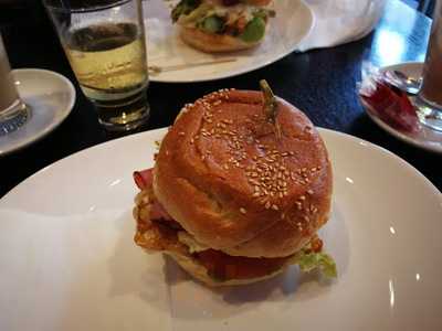 Cafe Bistro Leonardo