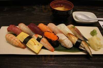 Naniwa Noodles & Soups