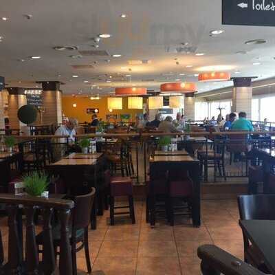 Dinea Restaurant & Café